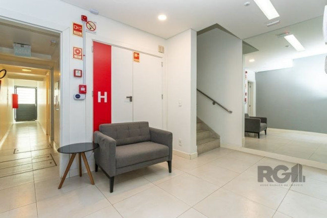 Imagem Apartamento com 1 Quarto para Alugar, 45 m² em Centro Histórico - Porto Alegre Imagem Apartamento com 1 Quarto para Alugar, 45 m² em Centro Histórico - Porto Alegre