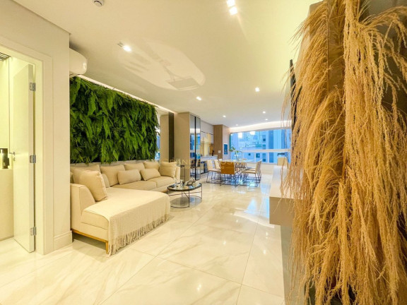 Imagem Apartamento com 3 Quartos à Venda, 125 m² em Centro - Balneário Camboriú
