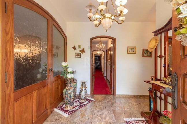 Imagem Casa com 4 Quartos à Venda, 725 m² em Vila Assunção - Porto Alegre Imagem Casa com 4 Quartos à Venda, 725 m² em Vila Assunção - Porto Alegre