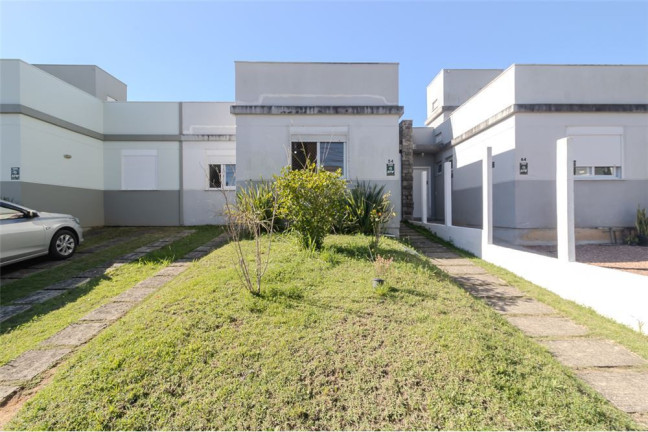Casa com 3 Quartos à Venda,  em Lomba Do Pinheiro - Porto Alegre