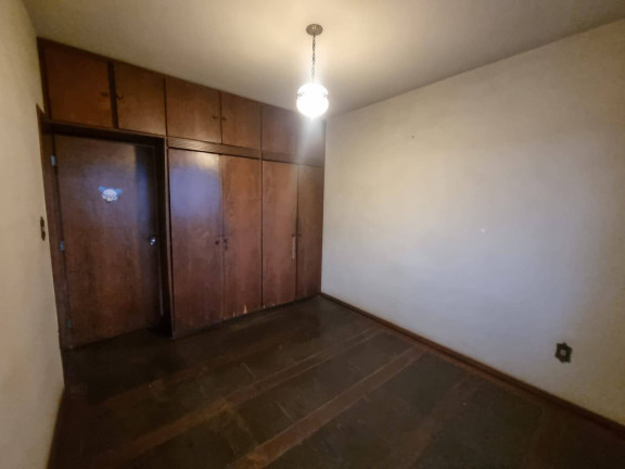 Imagem Casa com 3 Quartos para Alugar, 360 m² em Jardim América - Belo Horizonte