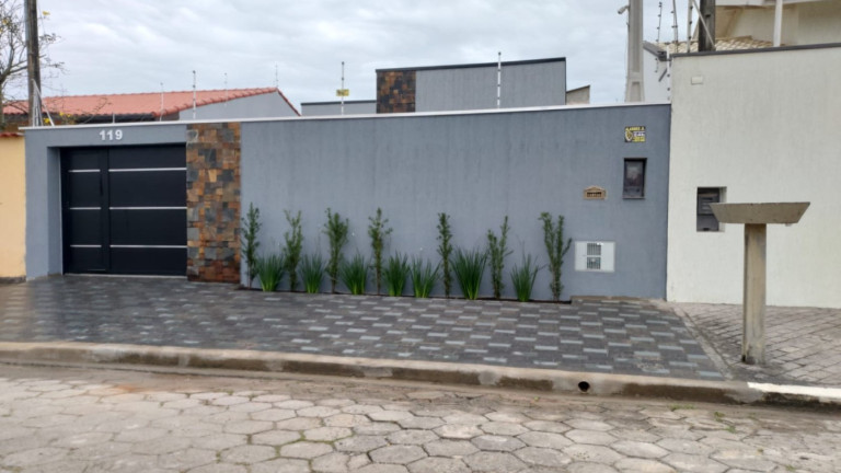 Imagem Casa com 3 Quartos à Venda, 250 m² em Bopiranga - Itanhaém Imagem Casa com 3 Quartos à Venda, 250 m² em Bopiranga - Itanhaém