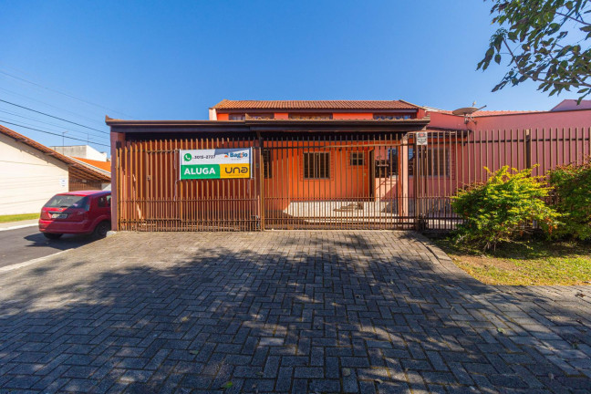 Imagem Sobrado com 4 Quartos para Alugar, 142 m² em Orleans - Curitiba Imagem Sobrado com 4 Quartos para Alugar, 142 m² em Orleans - Curitiba