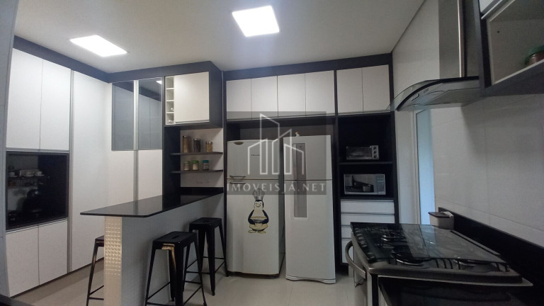 Imagem Casa com 3 Quartos à Venda, 210 m² em Alphaville - Santana De Parnaíba Imagem Casa com 3 Quartos à Venda, 210 m² em Alphaville - Santana De Parnaíba