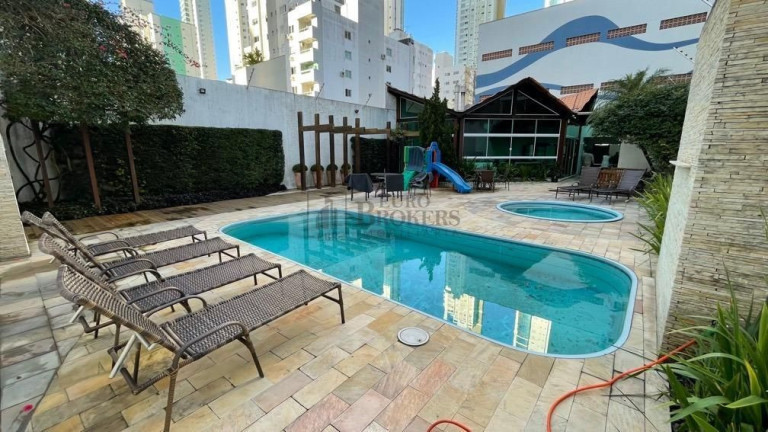 Imagem Apartamento com 3 Quartos à Venda, 134 m² em Centro - Balneário Camboriú Imagem Apartamento com 3 Quartos à Venda, 134 m² em Centro - Balneário Camboriú
