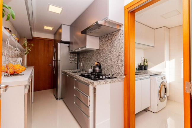 Imagem Apartamento com 2 Quartos à Venda, 75 m² em Petrópolis - Porto Alegre Imagem Apartamento com 2 Quartos à Venda, 75 m² em Petrópolis - Porto Alegre