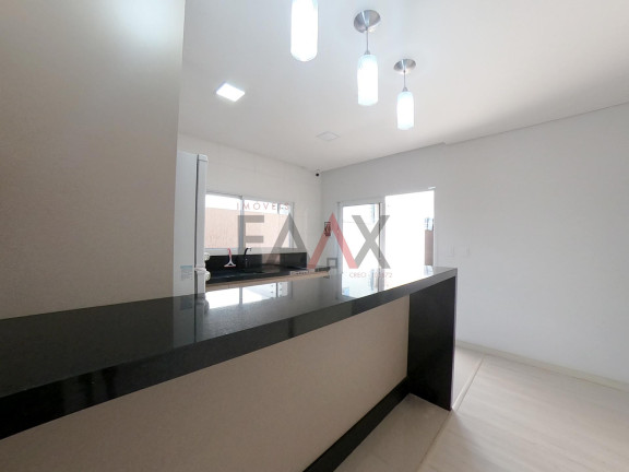 Imagem Casa com 2 Quartos à Venda, 325 m² em Cascavel - Guarapuava Imagem Casa com 2 Quartos à Venda, 325 m² em Cascavel - Guarapuava