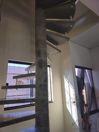 Imagem Sobrado com 2 Quartos à Venda, 254 m² em Morro Do Meio - Joinville