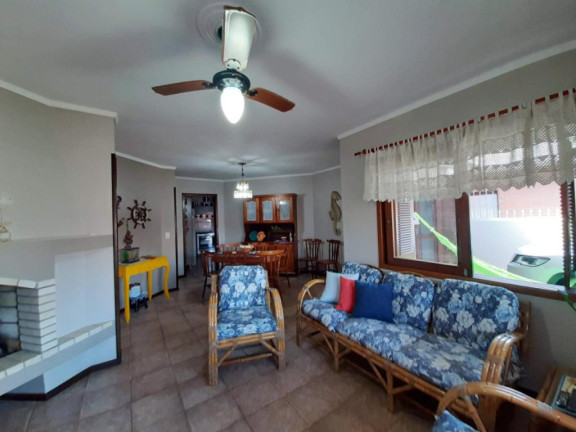 Imagem Casa com 5 Quartos à Venda, 200 m² em Capão Novo - Capao Da Canoa Imagem Casa com 5 Quartos à Venda, 200 m² em Capão Novo - Capao Da Canoa