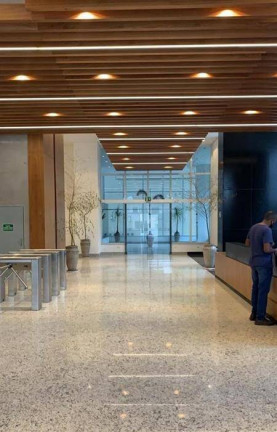 Sala Comercial à Venda, 40 m² em Vila Gomes Cardim - São Paulo