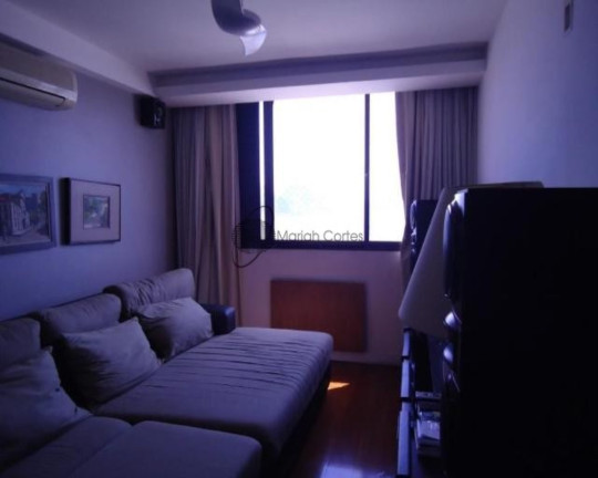 Imagem Imóvel com 4 Quartos à Venda, 160 m² em Icaraí - Niterói Imagem Imóvel com 4 Quartos à Venda, 160 m² em Icaraí - Niterói