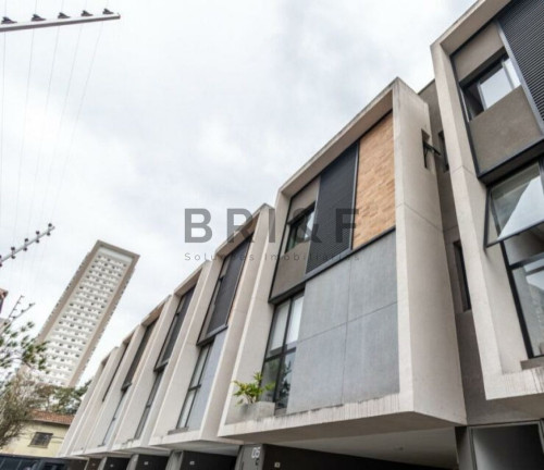 Casa com 2 Quartos à Venda ou Locação, 134 m² em Brooklin - São Paulo