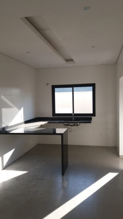 Imagem Sobrado com 3 Quartos à Venda, 300 m² em Alto Do Cardoso - Pindamonhangaba Imagem Sobrado com 3 Quartos à Venda, 300 m² em Alto Do Cardoso - Pindamonhangaba