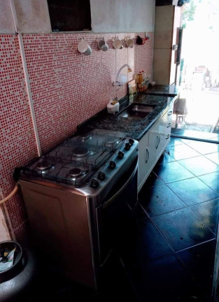 Imagem Casa com 2 Quartos à Venda, 80 m² em Jardim Eloyna - Pindamonhangaba Imagem Casa com 2 Quartos à Venda, 80 m² em Jardim Eloyna - Pindamonhangaba