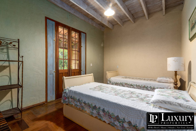 Imagem Chácara com 5 Quartos à Venda, em Piratuba - Piedade Imagem Chácara com 5 Quartos à Venda, em Piratuba - Piedade