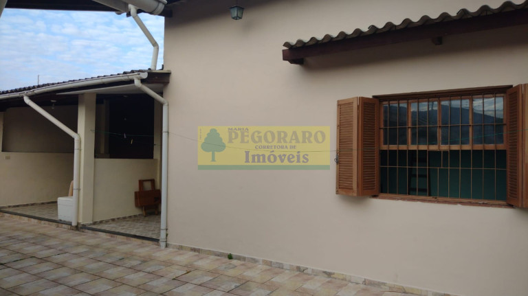 Imagem Casa com 4 Quartos à Venda, 202 m² em Prainha - Caraguatatuba Imagem Casa com 4 Quartos à Venda, 202 m² em Prainha - Caraguatatuba