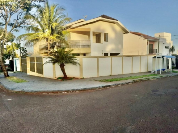 Casa com 7 Quartos à Venda, 387 m² em Jardim Itália - Maringa