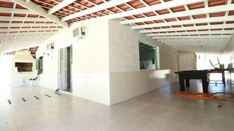 Imagem Casa de Condomínio com 4 Quartos à Venda, 174 m² em Centro - Ubatuba