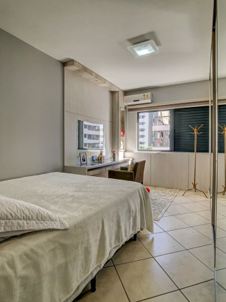 Imagem Apartamento com 3 Quartos à Venda, 147 m² em Centro - Criciúma Imagem Apartamento com 3 Quartos à Venda, 147 m² em Centro - Criciúma