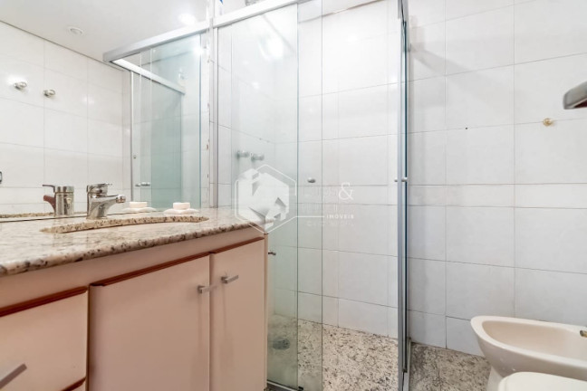 Imagem Imóvel com 3 Quartos à Venda, 245 m² em Vila Suzana - São Paulo Imagem Imóvel com 3 Quartos à Venda, 245 m² em Vila Suzana - São Paulo