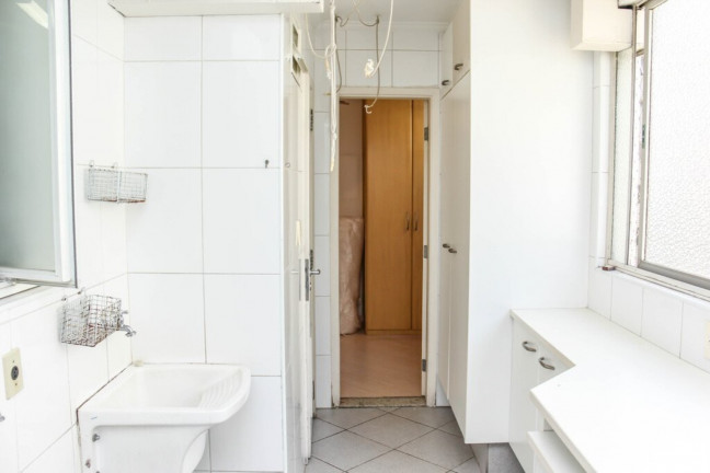 Imagem Imóvel com 4 Quartos à Venda, 222 m² em Jardim Paulista - São Paulo Imagem Imóvel com 4 Quartos à Venda, 222 m² em Jardim Paulista - São Paulo