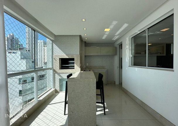 Imagem Apartamento com 3 Quartos à Venda, 151 m² em Centro - Balneário Camboriú Imagem Apartamento com 3 Quartos à Venda, 151 m² em Centro - Balneário Camboriú