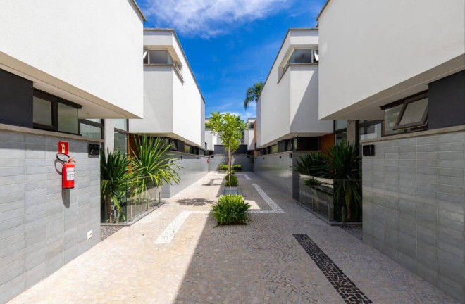 Imagem Casa com 4 Quartos à Venda, 427 m² em Brooklin Velho - São Paulo Imagem Casa com 4 Quartos à Venda, 427 m² em Brooklin Velho - São Paulo