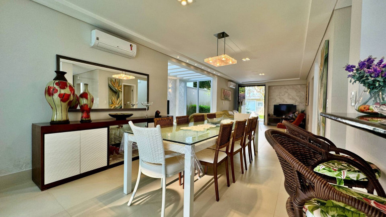 Imagem Casa com 5 Quartos à Venda, 257 m² em Riviera De São Lourenço - Bertioga Imagem Casa com 5 Quartos à Venda, 257 m² em Riviera De São Lourenço - Bertioga
