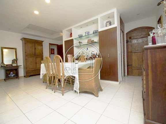 Imagem Apartamento com 3 Quartos à Venda, 200 m² em Ipanema - Rio De Janeiro Imagem Apartamento com 3 Quartos à Venda, 200 m² em Ipanema - Rio De Janeiro