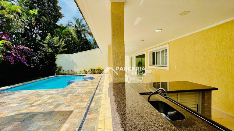Imagem Casa com 5 Quartos à Venda, 327 m² em Riviera Módulo 20 - Bertioga Imagem Casa com 5 Quartos à Venda, 327 m² em Riviera Módulo 20 - Bertioga