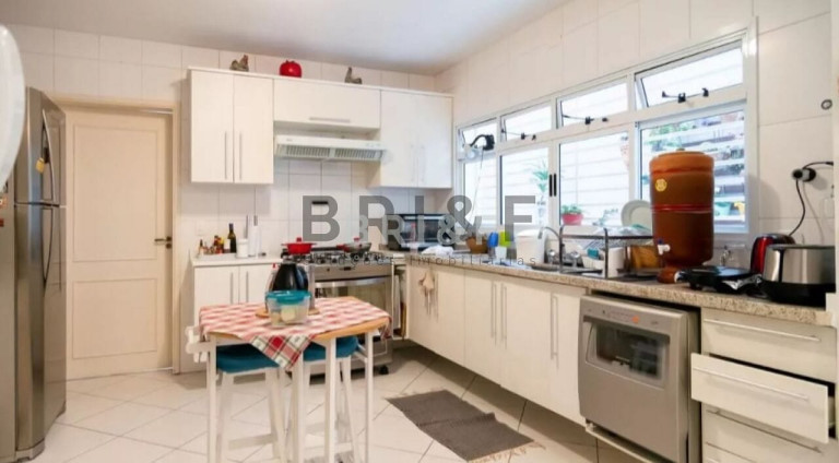 Imagem Casa com 4 Quartos à Venda, 250 m² em Campo Belo - São Paulo Imagem Casa com 4 Quartos à Venda, 250 m² em Campo Belo - São Paulo
