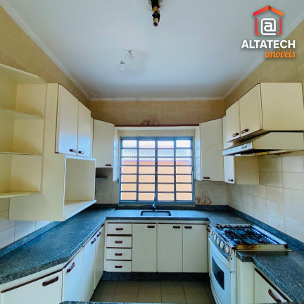 Imagem Casa com 3 Quartos à Venda, 250 m² em Campos Eliseos - Poços De Caldas Imagem Casa com 3 Quartos à Venda, 250 m² em Campos Eliseos - Poços De Caldas