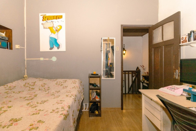 Imagem Casa com 3 Quartos à Venda, em Cidade Baixa - Porto Alegre Imagem Casa com 3 Quartos à Venda, em Cidade Baixa - Porto Alegre
