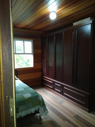 Imagem Sobrado com 3 Quartos à Venda, 234 m² em Santa Barbara - Guaratinguetá Imagem Sobrado com 3 Quartos à Venda, 234 m² em Santa Barbara - Guaratinguetá