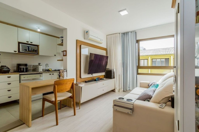 Imagem Imóvel com 2 Quartos à Venda, 67 m² em Passo Da Areia - Porto Alegre