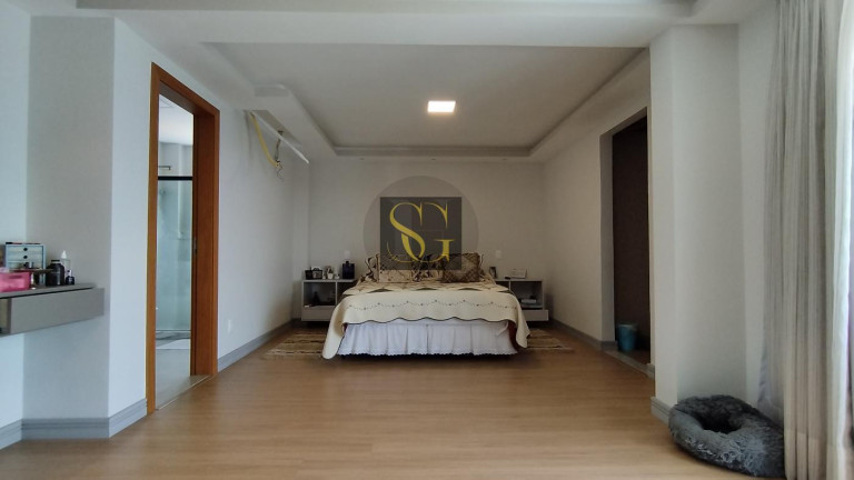 Imagem Casa com 3 Quartos à Venda, 682 m² em Parque Do Ingá - Teresópolis Imagem Casa com 3 Quartos à Venda, 682 m² em Parque Do Ingá - Teresópolis