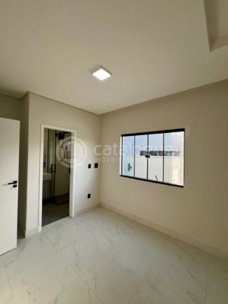 Imagem Casa de Condomínio com 3 Quartos à Venda, 200 m² em Cajupiranga - Parnamirim Imagem Casa de Condomínio com 3 Quartos à Venda, 200 m² em Cajupiranga - Parnamirim