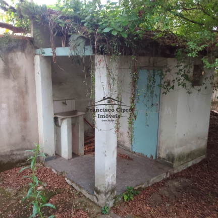 Imagem Casa com 3 Quartos à Venda, 95 m² em Centro - Guaratinguetá Imagem Casa com 3 Quartos à Venda, 95 m² em Centro - Guaratinguetá