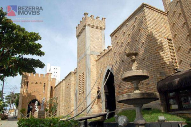 Imóvel Comercial à Venda, 900 m² em Ponta Negra - Natal