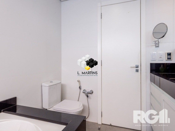 Imagem Casa com 3 Quartos à Venda, 400 m² em Três Figueiras - Porto Alegre Imagem Casa com 3 Quartos à Venda, 400 m² em Três Figueiras - Porto Alegre
