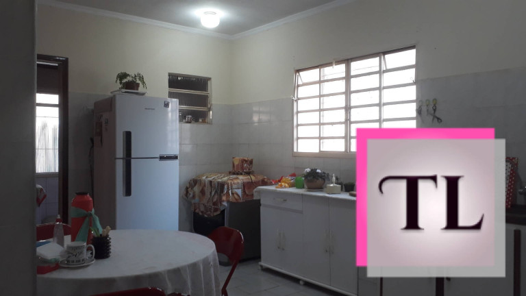 Imagem Casa com 3 Quartos à Venda, 130 m² em Jardim Country Club - Poços De Caldas Imagem Casa com 3 Quartos à Venda, 130 m² em Jardim Country Club - Poços De Caldas