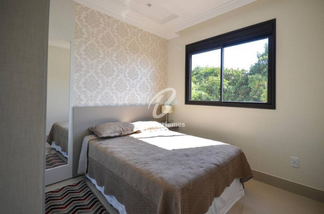 Imagem Apartamento com 3 Quartos para Temporada, em Mariscal - Bombinhas Imagem Apartamento com 3 Quartos para Temporada, em Mariscal - Bombinhas