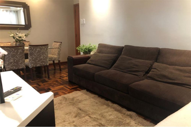 Imagem Imóvel com 1 Quarto à Venda, em Petrópolis - Porto Alegre Imagem Imóvel com 1 Quarto à Venda, em Petrópolis - Porto Alegre