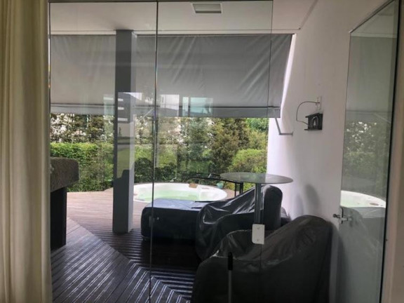 Imagem Casa de Condomínio com 4 Quartos à Venda, 400 m² em Córrego Grande - Florianópolis
