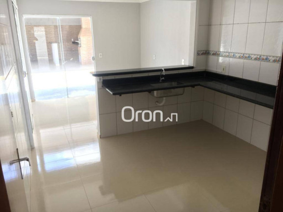 Imagem Casa com 3 Quartos à Venda, 172 m² em Moinho Dos Ventos - Goiânia Imagem Casa com 3 Quartos à Venda, 172 m² em Moinho Dos Ventos - Goiânia