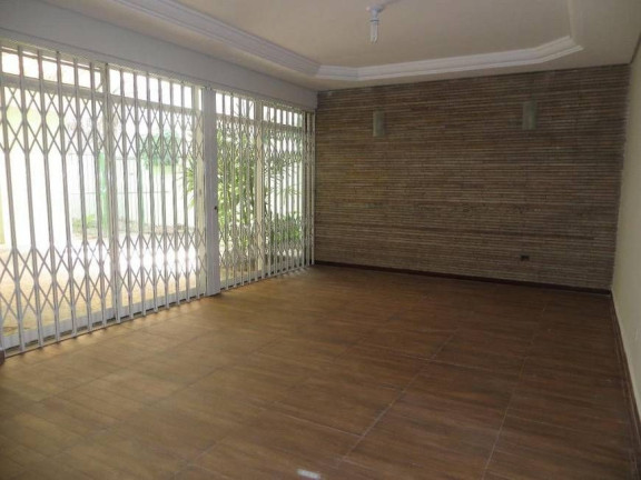 Casa com 4 Quartos à Venda, 520 m² em Centro - Piracicaba