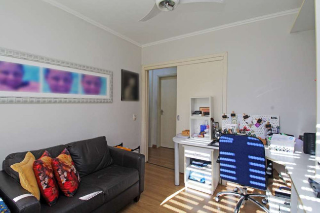 Imagem Apartamento com 3 Quartos à Venda, 100 m² em Moinhos De Vento - Porto Alegre
