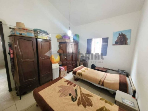 Imagem Casa com 4 Quartos à Venda, 164 m²