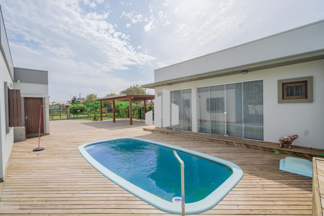 Imagem Casa com 3 Quartos à Venda, 119 m² em Balneário São Pedro - Arroio Do Sal