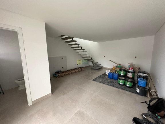 Imagem Sobrado com 2 Quartos à Venda, 80 m² em Zimbros - Bombinhas Imagem Sobrado com 2 Quartos à Venda, 80 m² em Zimbros - Bombinhas